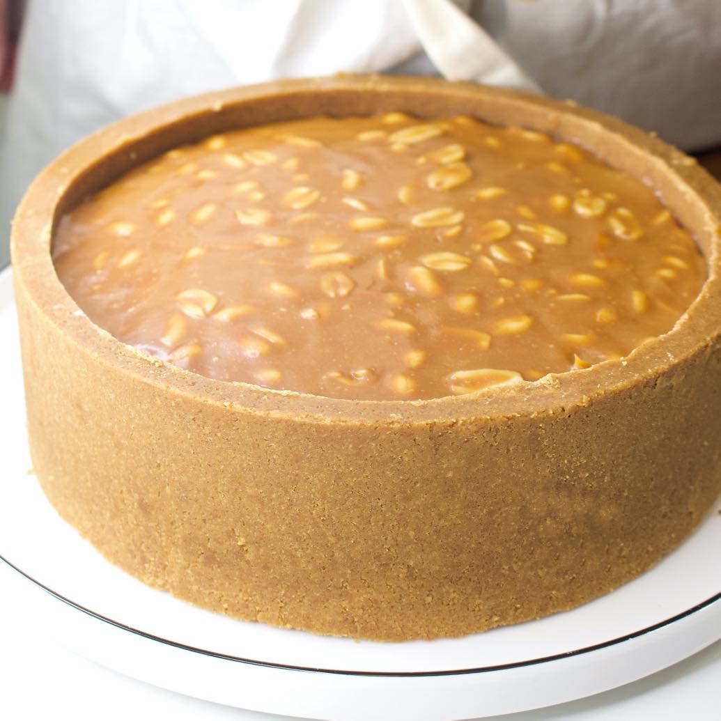 Cheesecake arachidi e caramello
